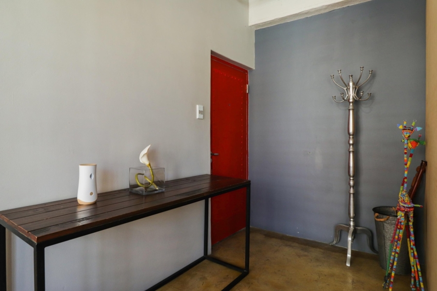 To Let 2 Bedroom Property for Rent in Woodstock Western Cape